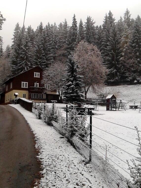 Myslivna Cerný Dul Exterior foto